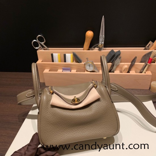 Hermes Mini Lindy Clemence 8C /Elephant Grey Gold Hardware 056 Hermes Mini Lindy Clemence 8C /Elephant Grey Gold Hardware 056