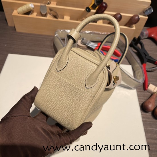 Hermes Mini Lindy Clemence S2/ Trench Gold Hardware 058 Hermes Mini Lindy Clemence S2/ Trench Gold Hardware 058