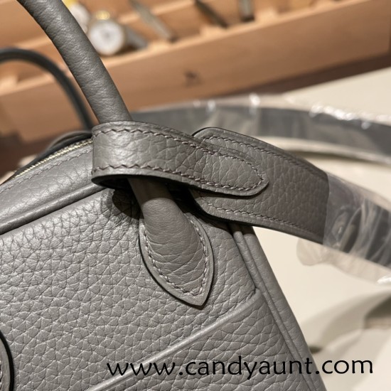 Hermes Mini Lindy Clemence 0L/ Gris Meyer Gold Hardware 059 Hermes Mini Lindy Clemence 0L/ Gris Meyer Gold Hardware 059