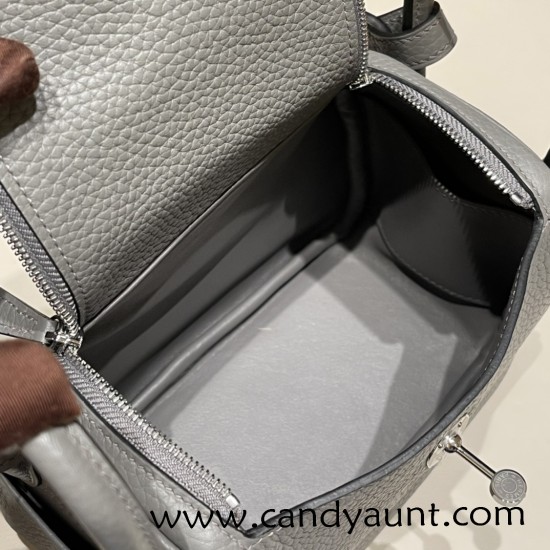 Hermes Mini Lindy Clemence 0L/ Gris Meyer Silver Hardware 060 Hermes Mini Lindy Clemence 0L/ Gris Meyer Silver Hardware 060
