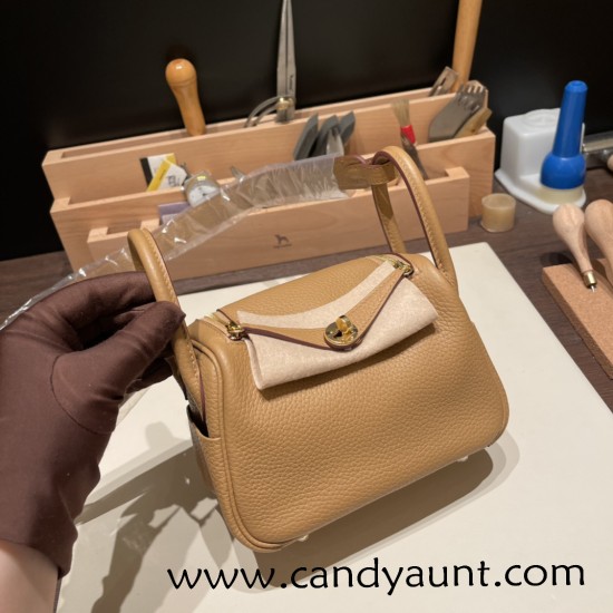 Hermes Mini Lindy Clemence 0L/ Gris Meyer Silver Hardware 061 Hermes Mini Lindy Clemence 0L/ Gris Meyer Silver Hardware 061