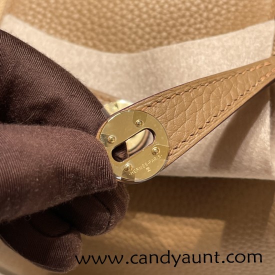 Hermes Mini Lindy Clemence 0L/ Gris Meyer Silver Hardware 061 Hermes Mini Lindy Clemence 0L/ Gris Meyer Silver Hardware 061