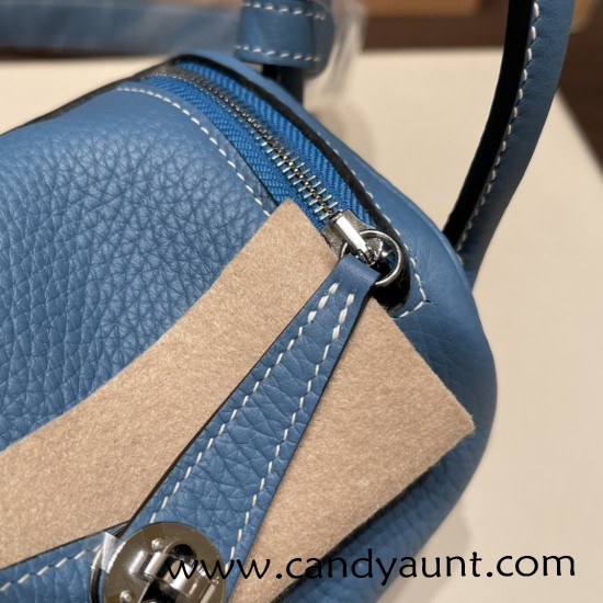 Hermes Mini Lindy Clemence 1Z /Jaune Poussin Gold Hardware 064 Hermes Mini Lindy Clemence 1Z /Jaune Poussin Gold Hardware 064