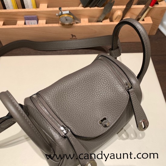 Hermes Mini Lindy Clemence 8F /Etain Silver Hardware 066 Hermes Mini Lindy Clemence 8F /Etain Silver Hardware 066
