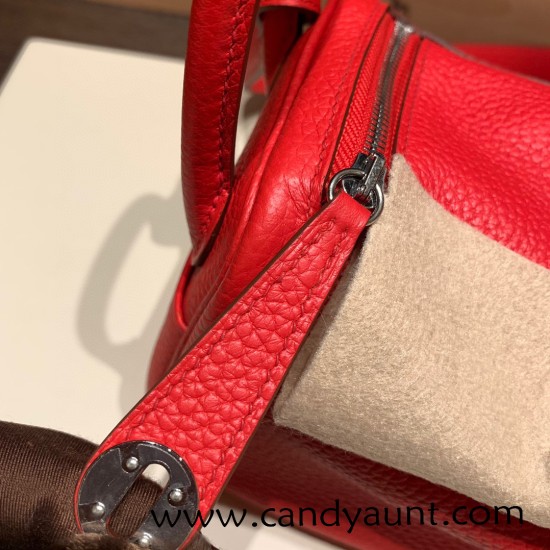 Hermes Mini Lindy Clemence S3/Rouge Cœur Silver Hardware 076 Hermes Mini Lindy Clemence S3/Rouge Cœur Silver Hardware 076