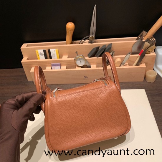 Hermes Mini Lindy Clemence 37/ Gold Silver Hardware 079 Hermes Mini Lindy Clemence 37/ Gold Silver Hardware 079