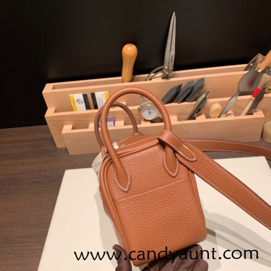 Hermes Mini Lindy Clemence 37/ Gold Silver Hardware 079 Hermes Mini Lindy Clemence 37/ Gold Silver Hardware 079