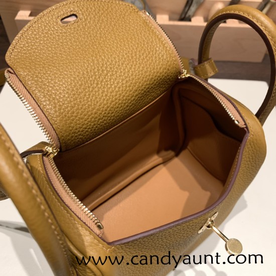 Hermes Mini Lindy Clemence 2S / Sesame Gold Hardware 097 Hermes Mini Lindy Clemence 2S / Sesame Gold Hardware 097