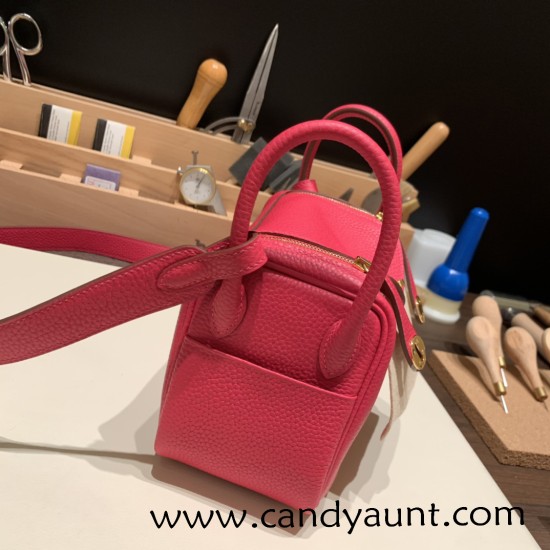 Hermes Mini Lindy Clemence I6 /Rose Extreme Gold Hardware 098 Hermes Mini Lindy Clemence I6 /Rose Extreme Gold Hardware 098
