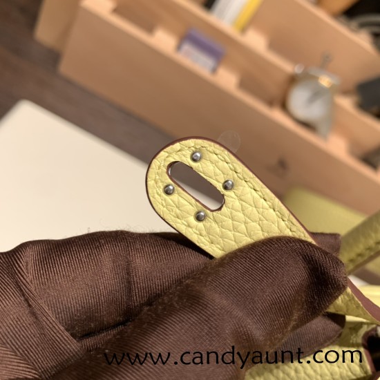 Hermes Mini Lindy Clemence 1Z /Jaune Poussin Silver Hardware 101 Hermes Mini Lindy Clemence 1Z /Jaune Poussin Silver Hardware 101
