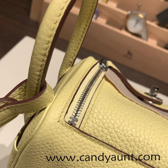 Hermes Mini Lindy Clemence 1Z /Jaune Poussin Silver Hardware 101 Hermes Mini Lindy Clemence 1Z /Jaune Poussin Silver Hardware 101