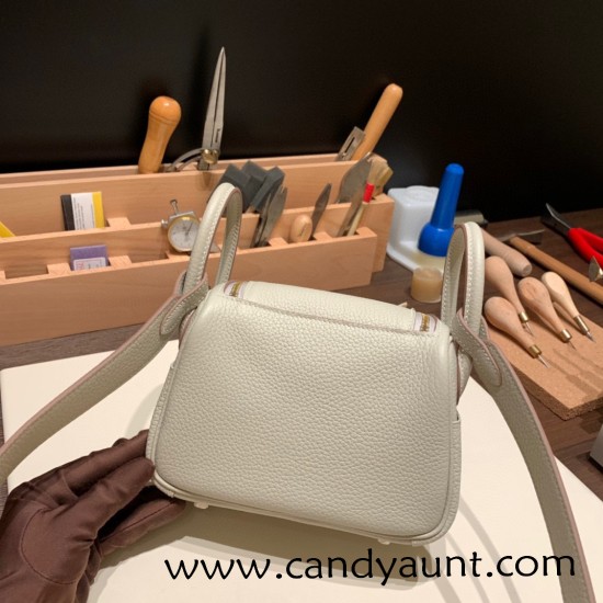 Hermes Mini Lindy Clemence 80 / Pearl Grey Gold Hardware 108 Hermes Mini Lindy Clemence 80 / Pearl Grey Gold Hardware 108