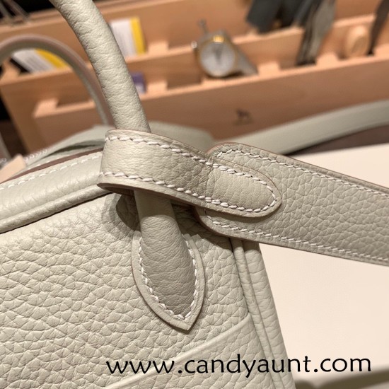 Hermes Mini Lindy Clemence 80 / Pearl Grey Silver Hardware 109 Hermes Mini Lindy Clemence 80 / Pearl Grey Silver Hardware 109
