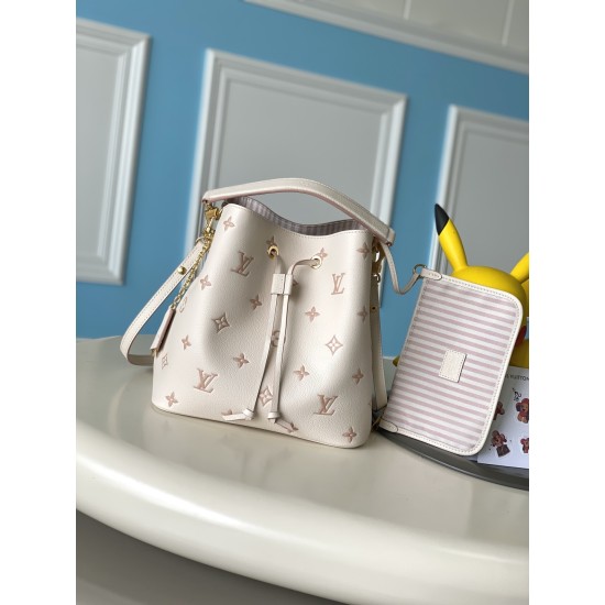 【フランス 163C01 チップ】NeoNoé ミドルサイズハンドバッグ M14401|Monogram Empreinte レザー|チェーンアクセント|十二星座ステッカー付き 26x26 x 17.5cm 【フランス 163C01 チップ】NeoNoé ミドルサイズハンドバッグ M14401|Monogram Empreinte レザー|チェーンアクセント|十二星座ステッカー付き 26x26 x 17.5cm