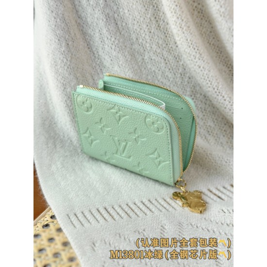 【M13801】アイスグリーン パーソナライズドカスタム Noa スモールウォレット|Monogram 牛革|L 字型ジップ 11×8.5×1.5cm 【M13801】アイスグリーン パーソナライズドカスタム Noa スモールウォレット|Monogram 牛革|L 字型ジップ 11×8.5×1.5cm