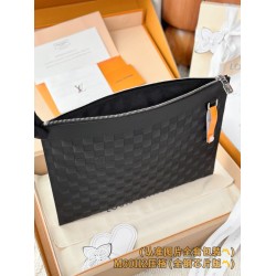 【M60112】Monogram Shadow エンボス格子 パーソナライズドカスタム Pochette To-Go｜エレガントデザイン｜大容量収納 34×25×12cm