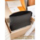 【M82545】ニューエンボス A 級全鋼 パーソナライズド Pochette Voyage Souple|Monogram Shadow 小牛皮|柔軟アーキングライン 30×21×7.5cm 【M82545】ニューエンボス A 級全鋼 パーソナライズド Pochette Voyage Souple|Monogram Shadow 小牛皮|柔軟アーキングライン 30×21×7.5cm