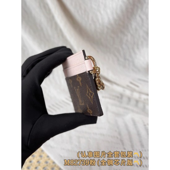 【M82739】ピンク A 級全鋼 パーソナライズドカスタム LV Charms 名刺入れ|Monogram キャンバス&牛革|ゴールドメタルチャーム 10.2×7.3×0.3cm 【M82739】ピンク A 級全鋼 パーソナライズドカスタム LV Charms 名刺入れ|Monogram キャンバス&牛革|ゴールドメタルチャーム 10.2×7.3×0.3cm