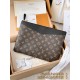 【M62048】定番 Monogram キャンバス × 微粒子加工牛革 パーソナライズド Daily Pouch|クラシック × モダン融合 29.5×21×1cm 【M62048】定番 Monogram キャンバス × 微粒子加工牛革 パーソナライズド Daily Pouch|クラシック × モダン融合 29.5×21×1cm