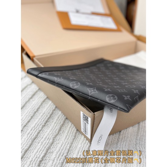 【M62291】Monogram Pacific ブラックコーティング ×Taige 皮革 A 級全鋼 パーソナライズド POCHETTE APOLLO ハンドバッグ|2024 春夏新作|Kim Jones デザイン 34x25x2cm 【M62291】Monogram Pacific ブラックコーティング ×Taige 皮革 A 級全鋼 パーソナライズド POCHETTE APOLLO ハンドバッグ|2024 春夏新作|Kim Jones デザイン 34x25x2cm