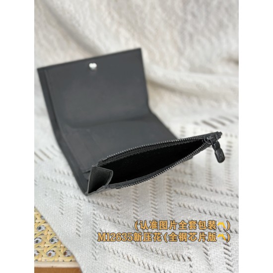 【M12635】ニューエンボス A 級全鋼 パーソナライズドカスタム Victor ウォレット|Monogram Shadow 牛革|精緻エンボス加工 34×25×2cm 【M12635】ニューエンボス A 級全鋼 パーソナライズドカスタム Victor ウォレット|Monogram Shadow 牛革|精緻エンボス加工 34×25×2cm