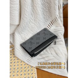 【M69533】グレーモノグラム COIN カードケース｜Taiga グレー皮革｜スリム洗練デザイン 8.0×14.5×1.0cm