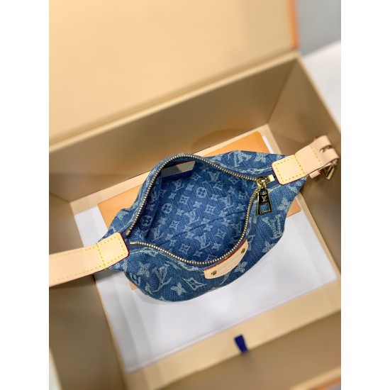 免税版 M82949G 全鋼製 Hills Pochette ポシェットバッグ|Monogram Denim キャンバス サンドウォッシュ仕上げ 18.5×11×6.5 cm 免税版 M82949G 全鋼製 Hills Pochette ポシェットバッグ|Monogram Denim キャンバス サンドウォッシュ仕上げ 18.5×11×6.5 cm