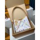 免税版 M13661G 全鋼製 Louis Vuitton x 村上隆 CarryAll スモールハンドバッグ|明るい色合い × エレガントなディテール 24×12×29cm 免税版 M13661G 全鋼製 Louis Vuitton x 村上隆 CarryAll スモールハンドバッグ|明るい色合い × エレガントなディテール 24×12×29cm
