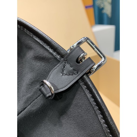 免税版 M13105G 全鋼製 Louis Vuitton x 村上隆 CarryAll Vibe ハンドバッグ|柔らかい羊革とカラフルな Monogram の魅力 30×15×39cm 免税版 M13105G 全鋼製 Louis Vuitton x 村上隆 CarryAll Vibe ハンドバッグ|柔らかい羊革とカラフルな Monogram の魅力 30×15×39cm