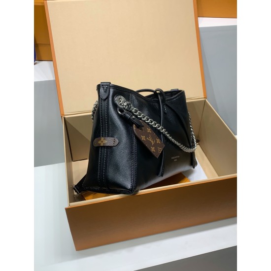 免税版 M12888G 全鋼製 CarryAll BB ハンドバッグ｜クリーンライン × 光沢メタルチェーンのエレガンス 17×10×26cm