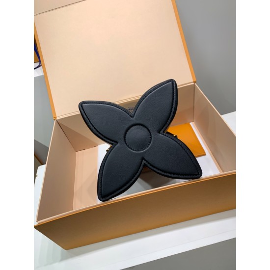 全鋼製 M13843G Bloom ハンドバッグ｜滑らかな牛革 ×Monogram の個性的なデザイン 21×16×21cm