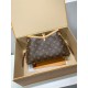 全鋼製 M13014G CarryAll BB ハンドバッグ｜Monogram キャンバス × 華やかなチェーンデコレーションのトレンド感 17×10×26cm