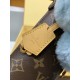 全鋼製 M12269G Vivienne スマートフォンケース|Snow Show シリーズのウールファーアクセントとコレクターズバリュー 17.5×4.5×10cm 全鋼製 M12269G Vivienne スマートフォンケース|Snow Show シリーズのウールファーアクセントとコレクターズバリュー 17.5×4.5×10cm