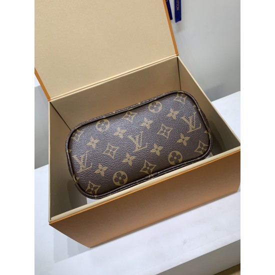 今季の Neverfull Bandoulière Inside Out BB ハンドバッグ｜デュアルフェイスで奏でるクラシックの革新 24×14×9cm