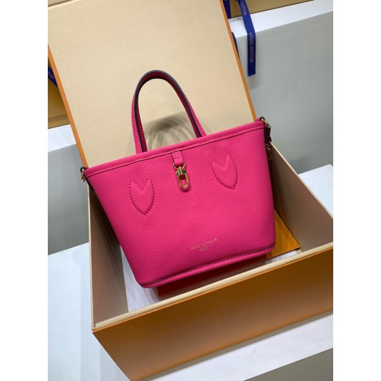 今季の Neverfull Bandoulière Inside Out BB ハンドバッグ｜デュアルフェイスで奏でるクラシックの革新 24×14×9cm