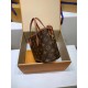 免税特典！M12209 棕 G 全鋼製 Neverfull Bandoulière Inside Out BB ハンドバッグ｜ダブルフェイス × 着脱ポーチ × 斜め背負い、洗練された細部で魅力満点 14×9×24cm