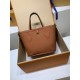 免税特典！M12209 棕 G 全鋼製 Neverfull Bandoulière Inside Out BB ハンドバッグ｜ダブルフェイス × 着脱ポーチ × 斜め背負い、洗練された細部で魅力満点 14×9×24cm