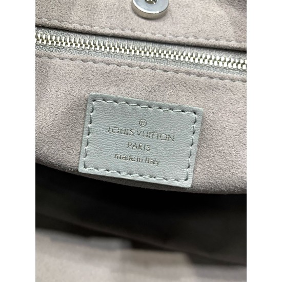 免税特典!M12579G 全鋼 CarryAll Cargo スモールハンドバッグ|2024 秋冬新色羊革 × 革製リーファー × 着脱名札、ディテールにこだわった逸品 33.5 x 23 x 15 cm 免税特典!M12579G 全鋼 CarryAll Cargo スモールハンドバッグ|2024 秋冬新色羊革 × 革製リーファー × 着脱名札、ディテールにこだわった逸品 33.5 x 23 x 15 cm