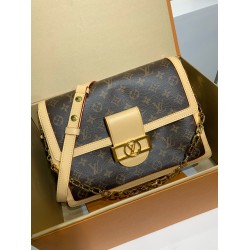 免税版 M47149G Dauphine Soft ラージハンドバッグ｜2024 年春夏コレクション × 柔らかい Monogram キャンバス、LV Circle ロゴで高級感満載​ 28×20×11cm