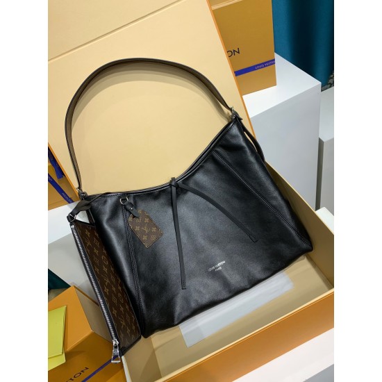 全鋼 M25143G CarryAll Dark ミドルハンドバッグ｜2024 年春夏コレクション × 柔らかい羊革、メタルパーツとシワ模様で魅力的な大容量バッグ​ 39×30×15cm