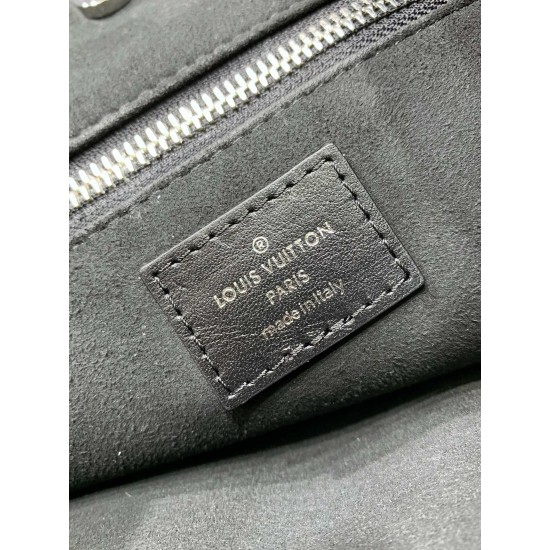 全鋼 M25143G CarryAll Dark ミドルハンドバッグ｜2024 年春夏コレクション × 柔らかい羊革、メタルパーツとシワ模様で魅力的な大容量バッグ​ 39×30×15cm