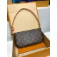 全鋼 M82766 Monogram キャンバス Pochette Accessoires|着脱式レザーストラップ × ゴールドチェーン、収納力抜群のコンパクトバッグ 23.5×13.5×4cm 全鋼 M82766 Monogram キャンバス Pochette Accessoires|着脱式レザーストラップ × ゴールドチェーン、収納力抜群のコンパクトバッグ 23.5×13.5×4cm