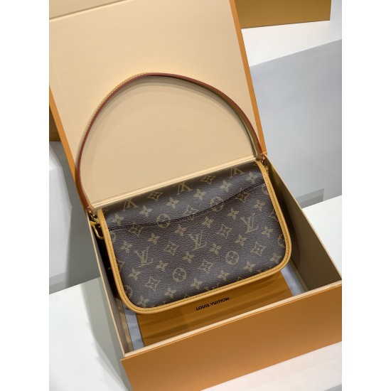 全鋼 M45985G Diane ハンドバッグ｜1990 年代クラシック再構築 ×Monogram キャンバス、ジャカードショルダーストラップでヴィンテージとファッションを融合​ 9×15×24cm