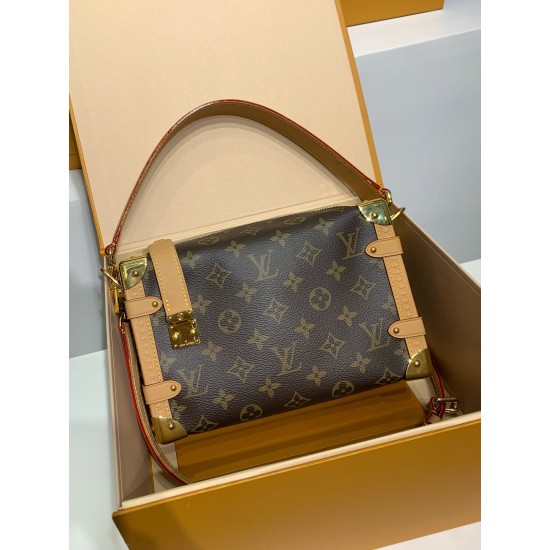 M46358G 全鋼 Side Trunk ミドルサイズハンドバッグ|Monogram キャンバス ×S-lock 錠前、着脱式ハンドルと立体フォルムでヴィンテージとモダンを共存 16×8.5×23.5cm M46358G 全鋼 Side Trunk ミドルサイズハンドバッグ|Monogram キャンバス ×S-lock 錠前、着脱式ハンドルと立体フォルムでヴィンテージとモダンを共存 16×8.5×23.5cm