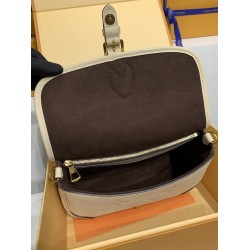 M46388 Diane ハンドバッグ｜Monogram Empreinte 圧紋レザー × 着脱式幅広肩ベルト、多様なスタイルに柔軟対応するファッションアイテム​ 23×16×8.5cm