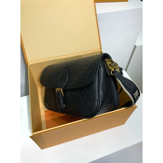 M46386 Diane ハンドバッグ|Monogram Empreinte 圧紋レザー × 着脱式幅広肩ベルト、多様なスタイルに対応するファッションアイテム 23×16×8.5cm M46386 Diane ハンドバッグ|Monogram Empreinte 圧紋レザー × 着脱式幅広肩ベルト、多様なスタイルに対応するファッションアイテム 23×16×8.5cm
