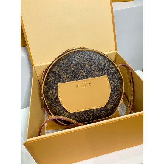 M45647 全鋼 Boite Chapeau Souple ハンドバッグ|帽子ケースモチーフ ×Monogram キャンバス、レトロとモダン融合の実用ファッションアイテム 20×22.5×8cm M45647 全鋼 Boite Chapeau Souple ハンドバッグ|帽子ケースモチーフ ×Monogram キャンバス、レトロとモダン融合の実用ファッションアイテム 20×22.5×8cm