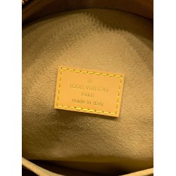 M45647 全鋼 Boite Chapeau Souple ハンドバッグ｜帽子ケースモチーフ ×Monogram キャンバス、レトロとモダン融合の実用ファッションアイテム​ 20×22.5×8cm