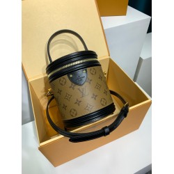 M43986 全鋼ハンドバッグ｜Cannes 化粧箱デザイン ×Monogram 混合キャンバス、多様背負け方と高級感でクラシックを革新​ 15×17×15cm