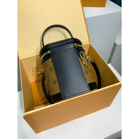 M43986 全鋼ハンドバッグ|Cannes 化粧箱デザイン ×Monogram 混合キャンバス、多様背負け方と高級感でクラシックを革新 15×17×15cm M43986 全鋼ハンドバッグ|Cannes 化粧箱デザイン ×Monogram 混合キャンバス、多様背負け方と高級感でクラシックを革新 15×17×15cm